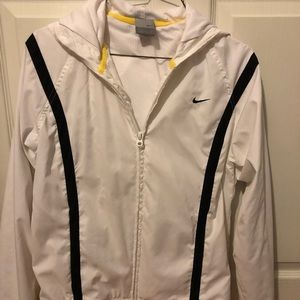 Nike Light Jacket Size M (8-10)